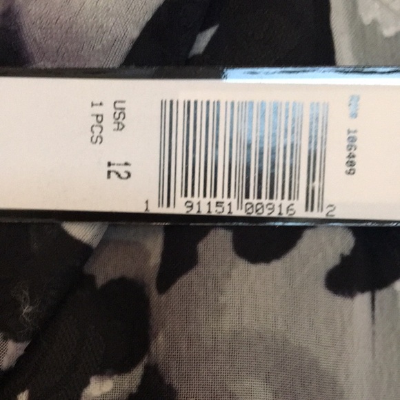 TAHARI Julia dress (12) - Picture 6 of 6